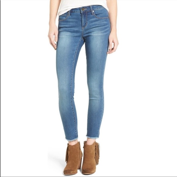 Articles Of Society Carly Crop Skinny Jeans - Picture 1 of 14